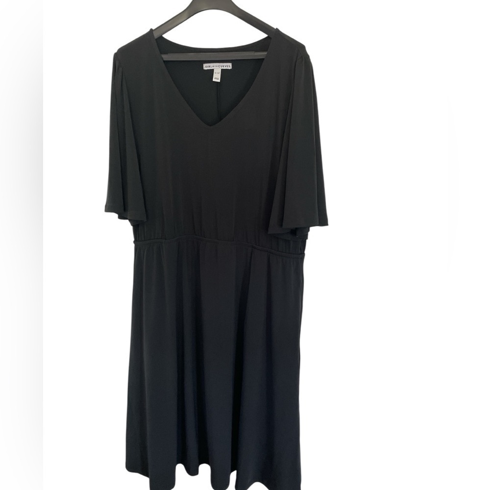 Girl with Curved Black Flutter sleeve Midi Dreamy Dress in size XLP - Picture 2 of 7